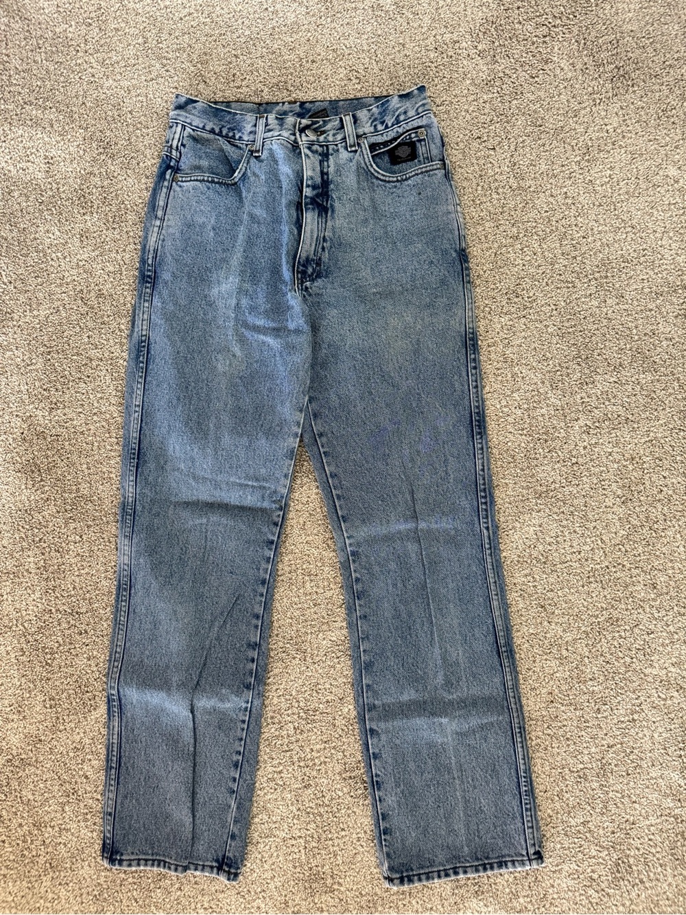 Vintage women’s Harley Davidson light wash jean. Size 4R
